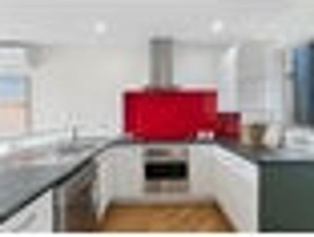 Townhouse for rent in Wairau Valley