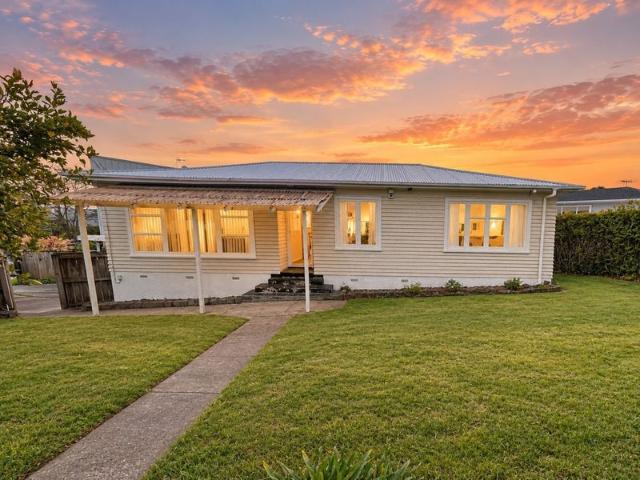 House for rent in Northcote Central, Kaipātiki