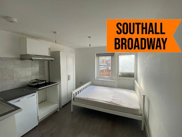 Studio for rent in London Borough of Ealing, Greater London