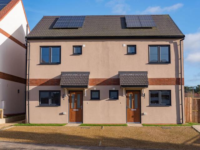 House for rent in Chelmondiston, Suffolk
