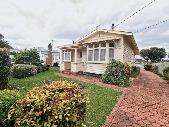 House for rent in Wairau Valley