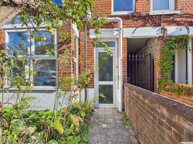 House for rent in New Catton, East Bank