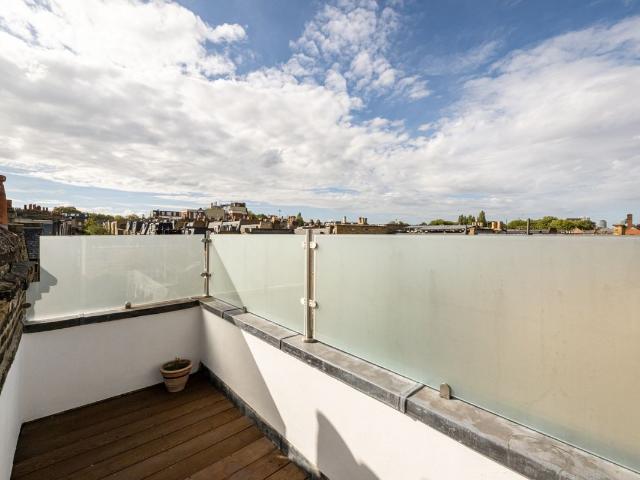 Apartment for rent in London Borough of Wandsworth, Greater London