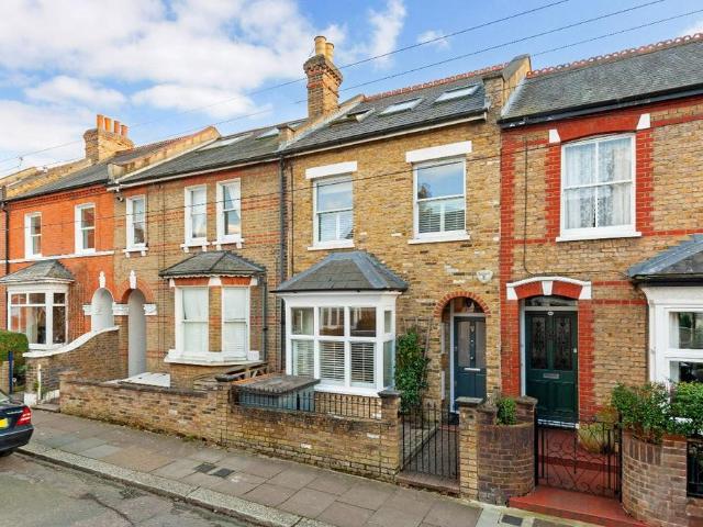 House for rent in St Margarets, Greater London
