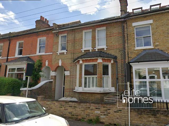 Studio for rent in London Borough of Richmond upon Thames, Greater London