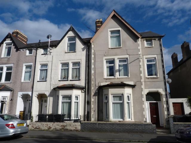 Apartment for rent in Plasnewydd, Falcon Lodge