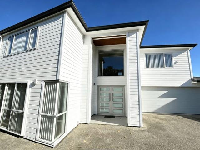 House for rent in Paremoremo, Oroua County