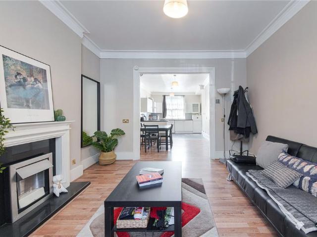 House for rent in Barnsbury, Greater London