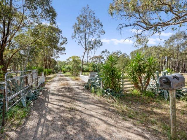 Cottage for sale in Benalla, Rural City of Benalla