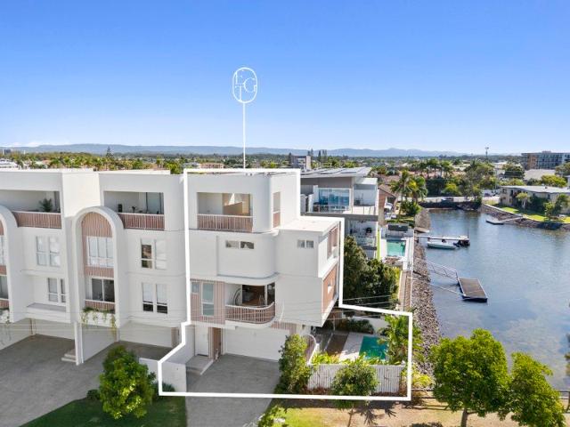 Townhouse for sale in Fernbrook, Queensland