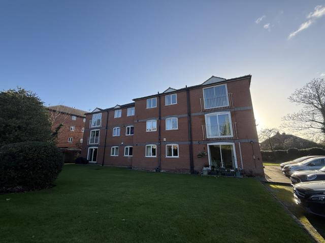Apartment for rent in Sale Moor, Trafford Park