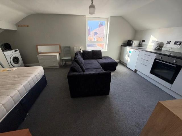 Apartment for rent in Sale, Trafford