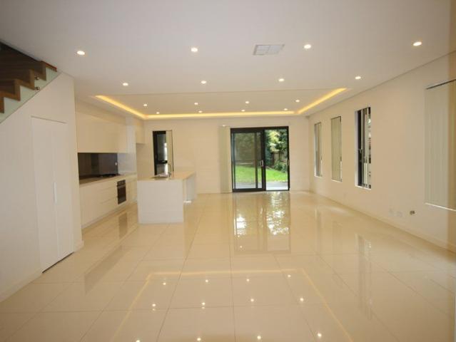 Duplex for rent in Sydney, New South Wales