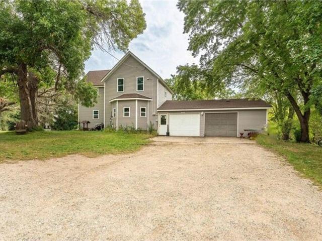 House for sale in Underwood