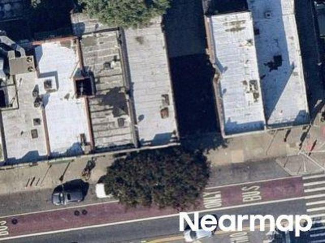 Commercial for sale in Corona