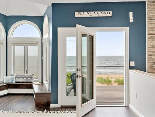 House for sale in Plum Island Point, Newbury