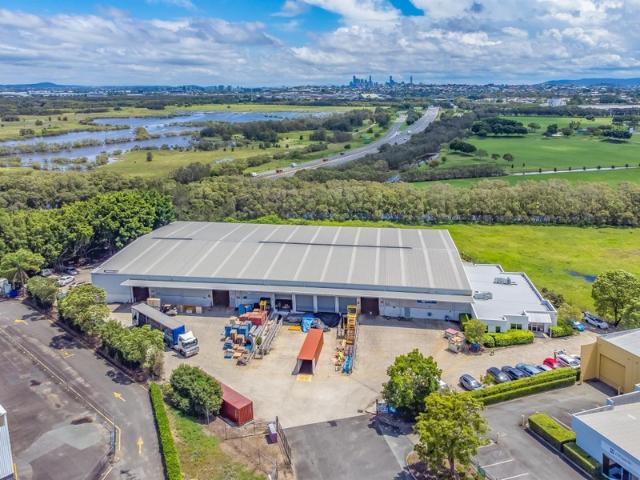 Warehouse for rent in Toombul, Queensland