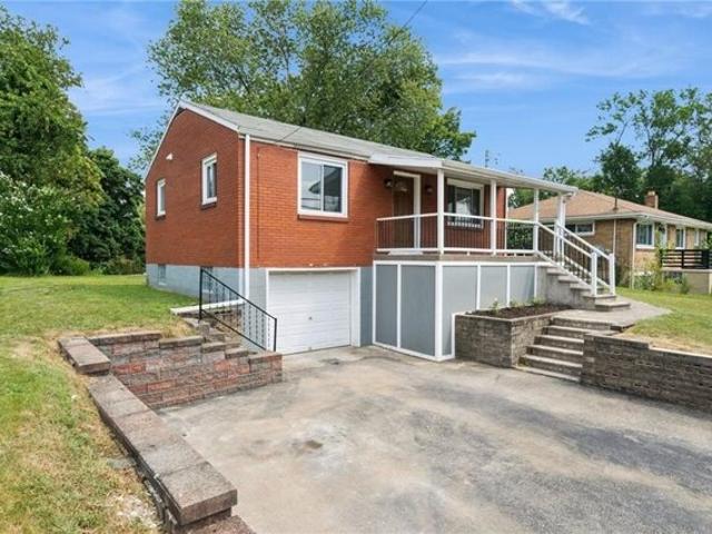 House for sale in Monroeville