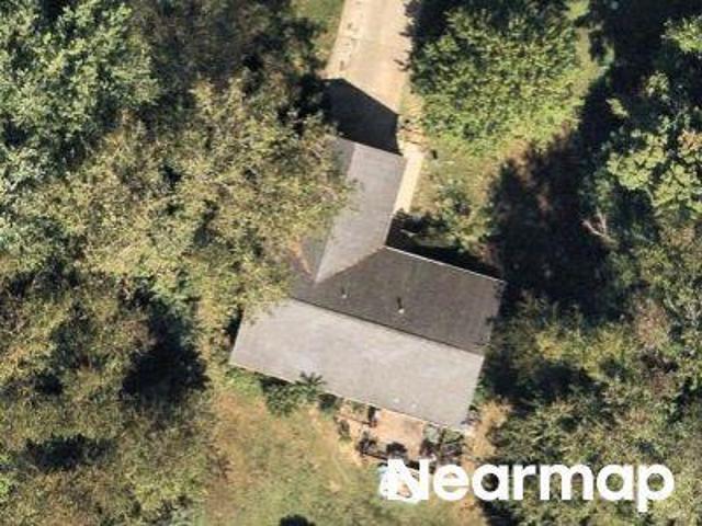 House for sale in Howard, Ohio