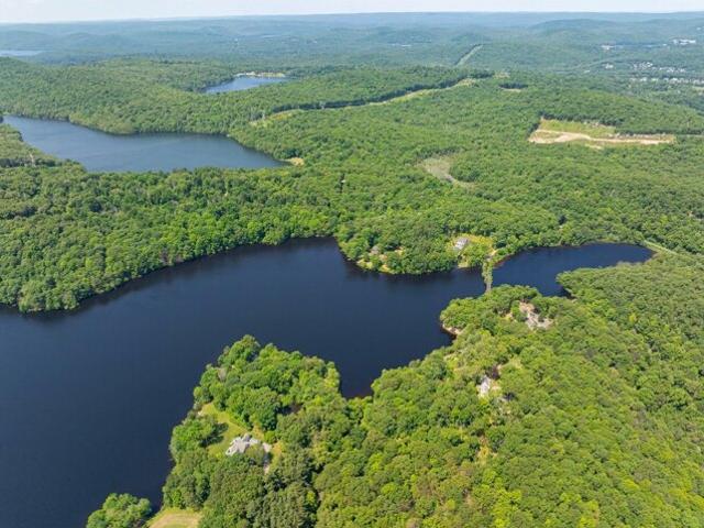 Land for sale in Sloatsburg
