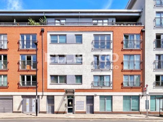 Apartment for rent in London Borough of Ealing, Hanwell