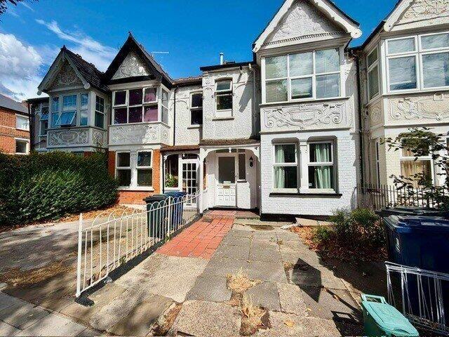 House for rent in London Borough of Ealing, Greater London