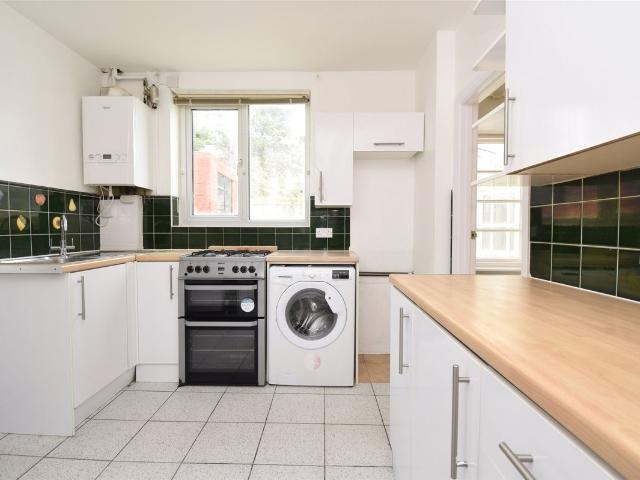 House for rent in New Barnet, Greater London
