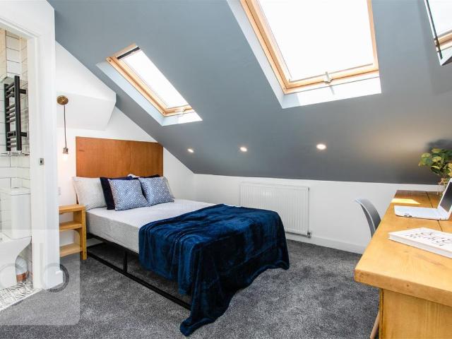 Room for rent in West Midlands
