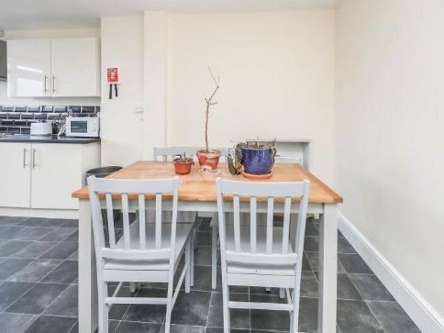 House for rent in Lakenham, East Bank