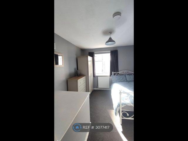 Room for rent in Northgate, Crawley