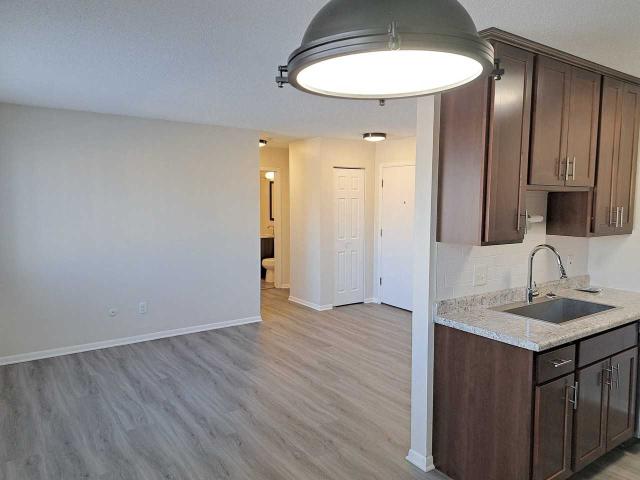 Apartment for rent in Maplewood, Ramsey County