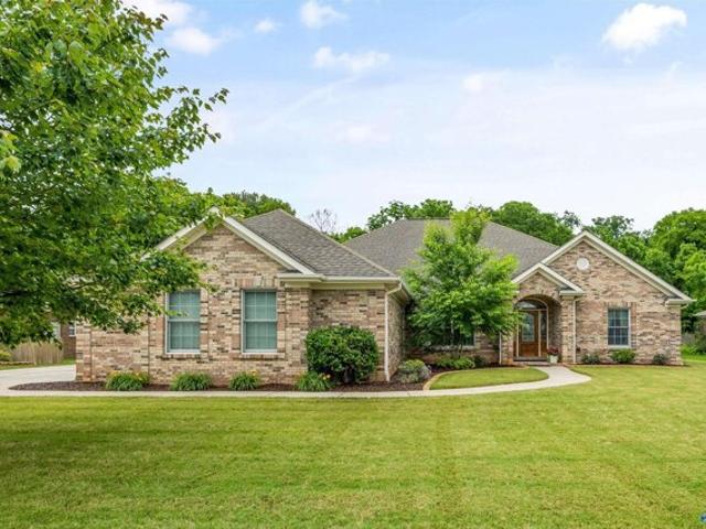 House for sale in Meridianville