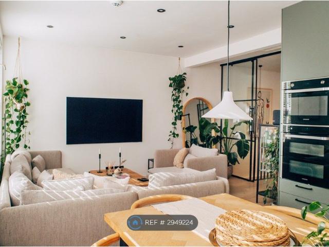 Apartment for rent in Loughborough Junction, Greater London