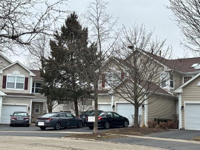 Condo for sale in Mchenry, Illinois