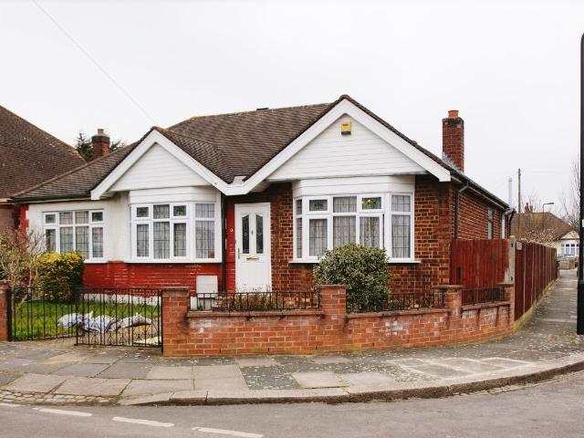 House for rent in London Borough of Ealing, Greater London