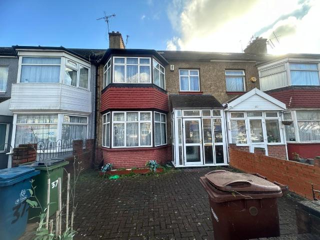 House for rent in Lane, Greater London