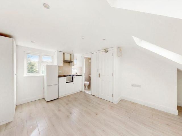 Room for rent in Greater London