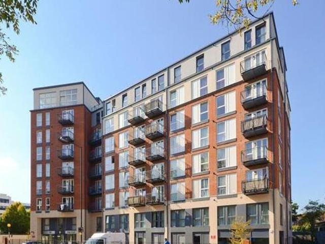 House for sale in Greater London