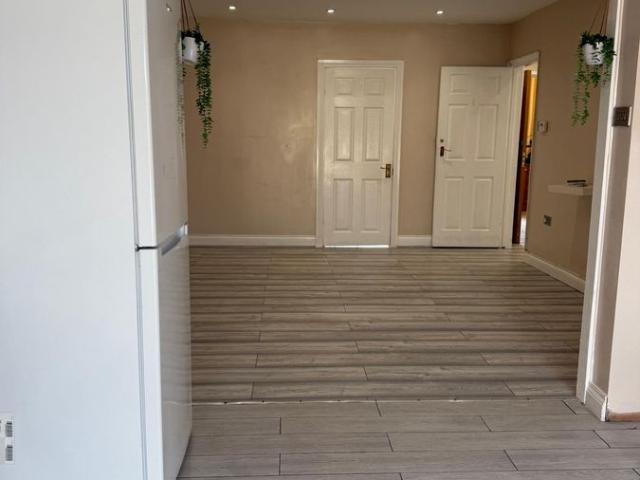 House for rent in London Borough of Ealing, Greater London