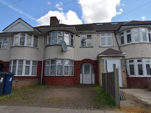 House for rent in London Borough of Ealing, Greater London