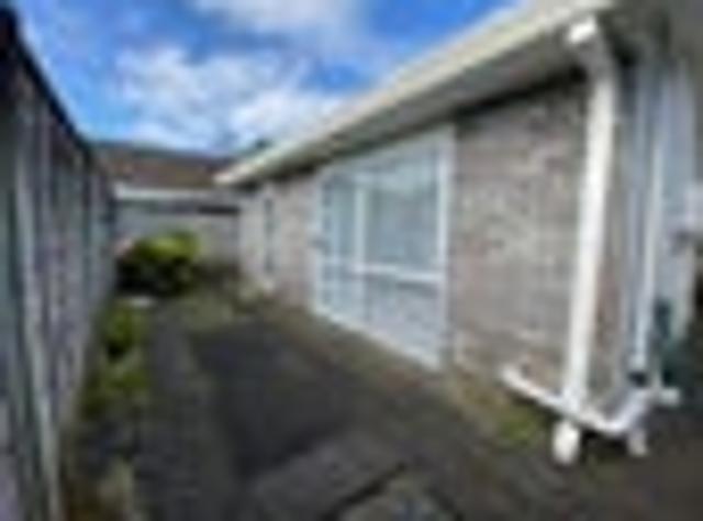 Townhouse for rent in Howick, Oroua County