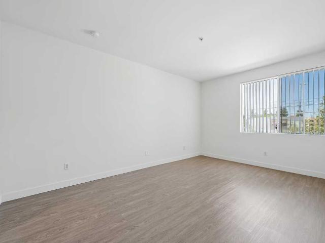 Apartment for rent in Canoga Park, California