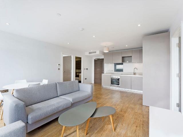 Apartment for rent in Tolworth, Greater London