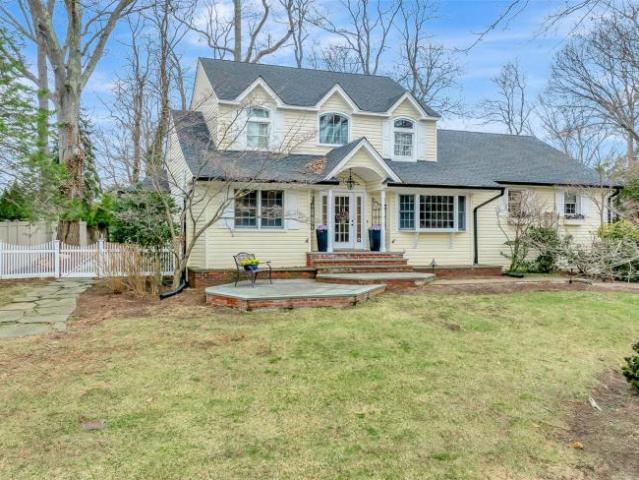 House for sale in Huntington, New York