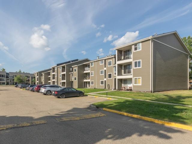 Apartment for rent in Wedgewood, Alberta