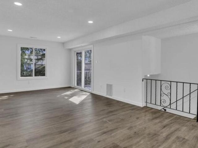 Condo for sale in Brick