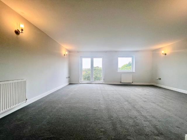 Apartment for rent in Sheffield Lane Top, Firth Park