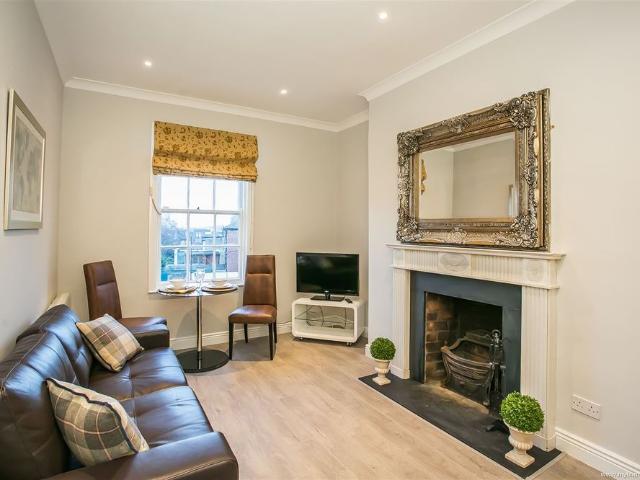 Apartment to rent in Bluebell, North Tipperary