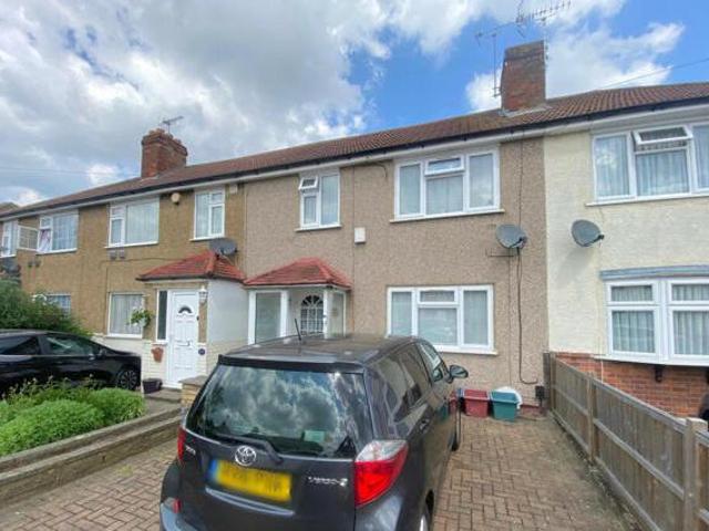 House for sale in London Borough of Hounslow, Feltham