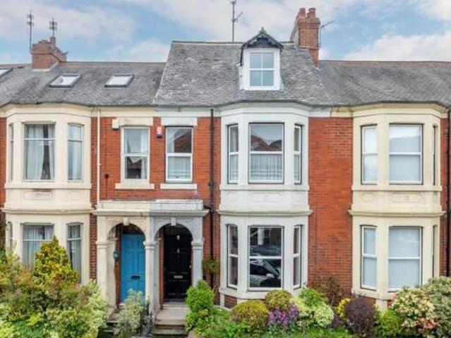 House for sale in Newcastle-under-Lyme, Staffordshire